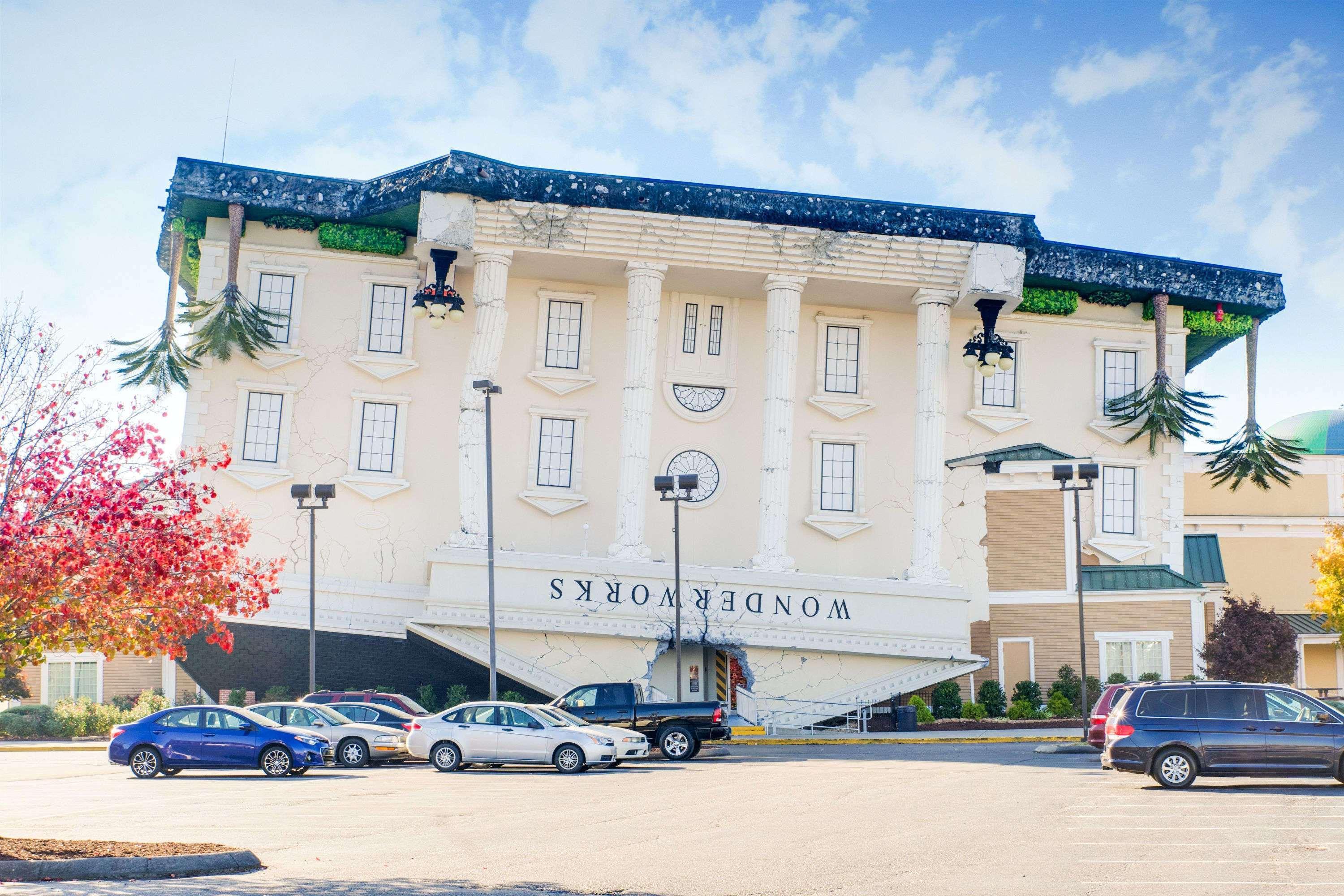Microtel Inn & Suites By Wyndham Pigeon Forge Exterior photo